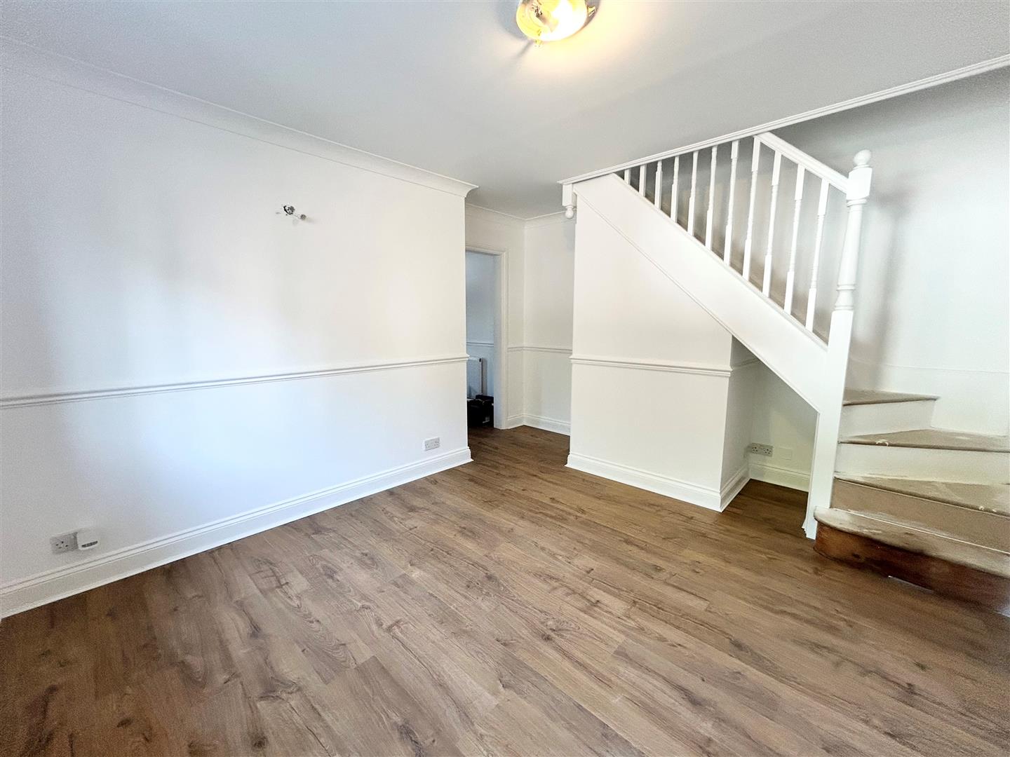 Bridgend Road, Aberkenfig, Bridgend, CF32 9AE